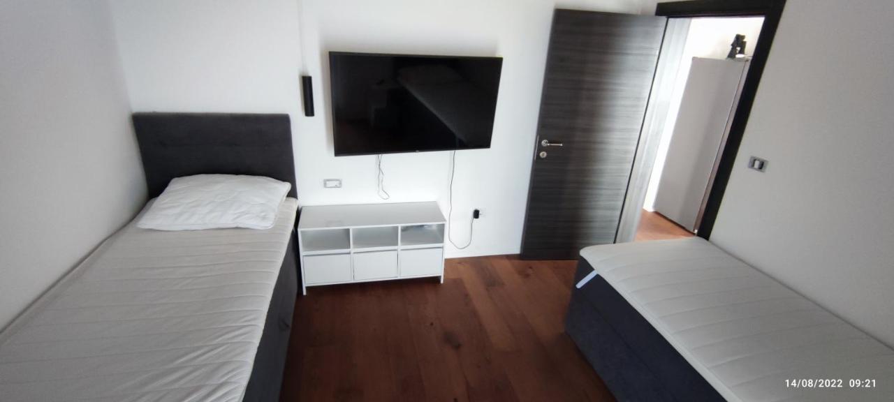 Rift Luxury Apartments Marusici  Esterno foto